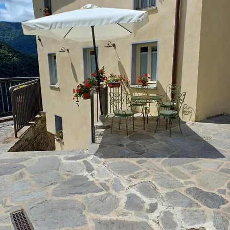 L'antico Asilo 3* Stazzema