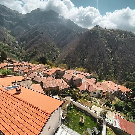 L'antico Asilo * Stazzema