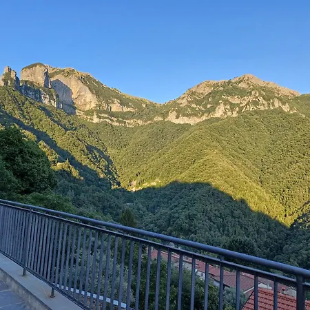 L'antico Asilo * Stazzema
